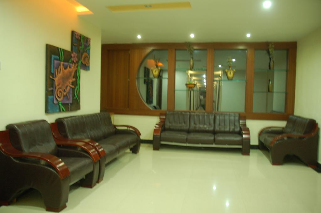 Hotel Sitara Royal Hyderabad Cameră foto
